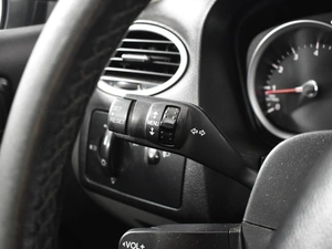 Хетчбэк Ford Focus 2008 года, 389900 рублей, Казань