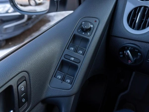 Внедорожник Volkswagen Tiguan 2013 года, 1879000 рублей, Саратов