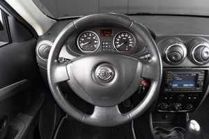 Седан Nissan Almera 2013 года, 799000 рублей, Петрозаводск
