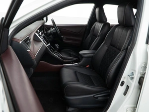Внедорожник Toyota Harrier 2014 года, 1699000 рублей, Москва