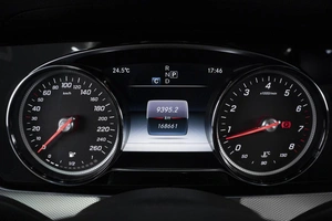 Седан Mercedes-benz E-класс 2017 года, 2690000 рублей, Омск