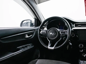 Седан Kia Rio 2019 года, 1389000 рублей, Красноярск
