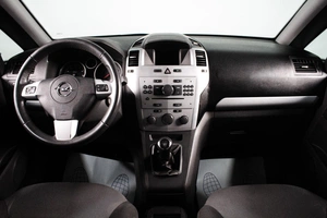 Минивэн Opel Zafira 2012 года, 729000 рублей, Сургут