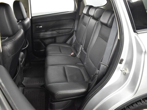 Внедорожник Mitsubishi Outlander 2016 года, 1797900 рублей, Казань