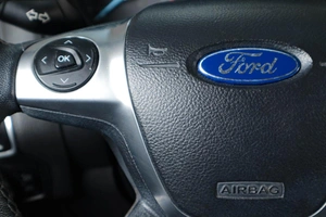 Хетчбэк Ford Focus 2012 года, 899000 рублей, Тюмень