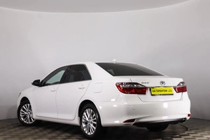 Седан Toyota Camry 2017 года, 2399000 рублей, Пермь