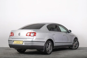 Седан Volkswagen Passat 2008 года, 679000 рублей, Томск