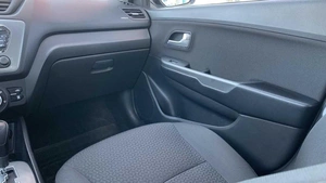 Седан Kia Rio 2013 года, 790000 рублей, Солонцы