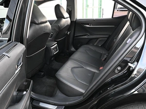 Седан Toyota Camry 2023 года, 3389000 рублей, Кирилловка