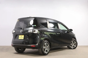 Минивэн Toyota Sienta 2016 года, 1299000 рублей, Новосибирск
