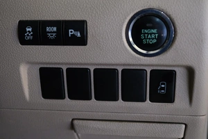 Минивэн Toyota Alphard 2009 года, 2389000 рублей, Омск