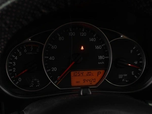 Хетчбэк Toyota Ractis 2012 года, 999000 рублей, Тюмень