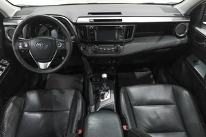 Внедорожник Toyota RAV4 2015 года, 2379000 рублей, Новокузнецк