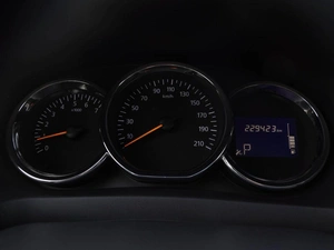 Седан Renault Logan 2016 года, 849000 рублей, Волгоград