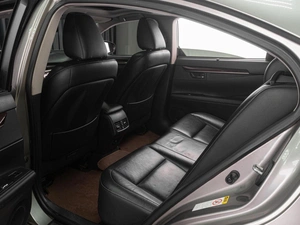 Седан Lexus ES 2015 года, 2078000 рублей, Тюмень