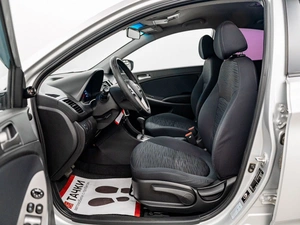 Седан Hyundai Solaris 2014 года, 1050000 рублей, Красноярск