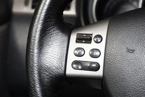 Хетчбэк Nissan Tiida 2011 года, 819000 рублей, Новосибирск