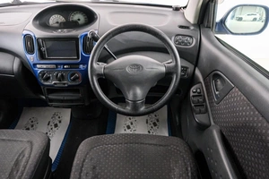 Минивэн Toyota Funcargo 2003 года, 559000 рублей, Красноярск