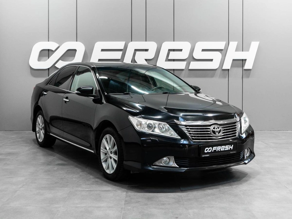 Седан Toyota Camry 2012 года, 1670000 рублей, Тюмень