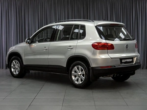 Внедорожник Volkswagen Tiguan 2013 года, 1269000 рублей, Тюмень