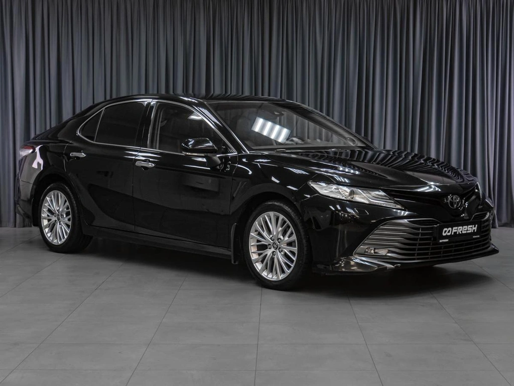 Седан Toyota Camry 2021 года, 3099000 рублей, Тюмень