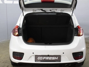 Хетчбэк Kia Ceed 2018 года, 1400000 рублей, Омск