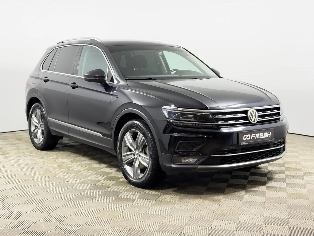 Внедорожник Volkswagen Tiguan 2018 года, 3814900 рублей, Казань