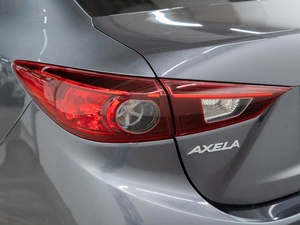 Седан Mazda Axela 2015 года, 1325000 рублей, Красноярск