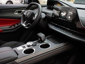 Внедорожник Changan UNI-S 2024 года, 2899000 рублей, Петрозаводск