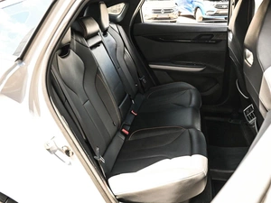 Лифтбек Changan UNI-V 2024 года, 2524000 рублей, Кирилловка