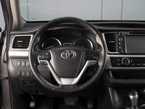 Внедорожник Toyota Highlander 2014 года, 3150000 рублей, Омск
