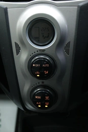 Хетчбэк Toyota Vitz 2008 года, 668000 рублей, Солонцы