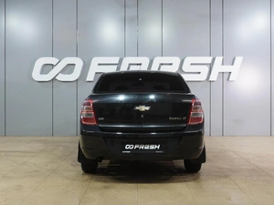 Седан Chevrolet Cobalt 2013 года, 669000 рублей, Воронеж