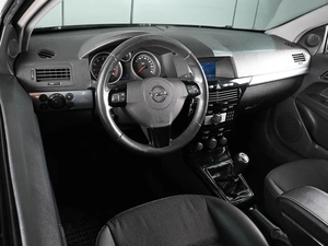 Хетчбэк Opel Astra GTC 2008 года, 630000 рублей, Аксай