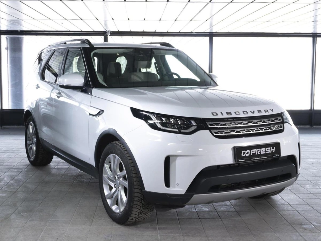 Внедорожник Land Rover Discovery 2019 года, 4300000 рублей, Санкт-Петербург