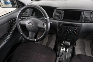 Хетчбэк Toyota Corolla 2006 года, 829000 рублей, Красноярск