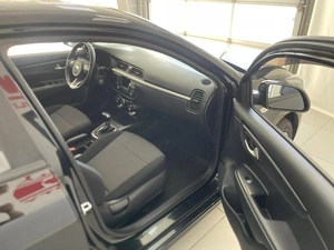 Седан Kia Rio 2018 года, 1270000 рублей, Смоленск
