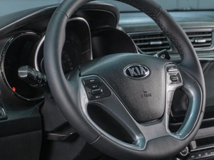 Седан Kia Rio 2015 года, 849000 рублей, Сургут