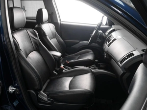 Внедорожник Mitsubishi Outlander 2012 года, 1349000 рублей, Тюмень