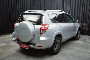 Внедорожник Toyota RAV4 2012 года, 1500000 рублей, Красноярск