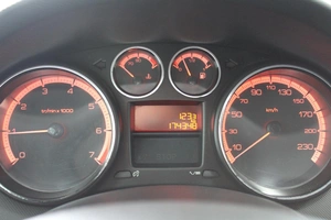Хетчбэк Peugeot 308 2012 года, 435000 рублей, Красноярск