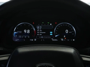 Седан Toyota Camry 2023 года, 3999050 рублей, Москва