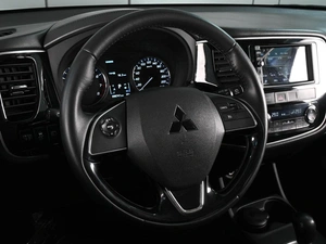 Внедорожник Mitsubishi Outlander 2016 года, 1849000 рублей, Аксай