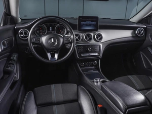 Седан Mercedes-benz CLA-класс 2018 года, 1630000 рублей, Ростов-на-Дону