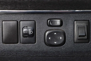 Седан Toyota Avensis 2009 года, 1219000 рублей, Новосибирск