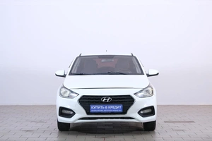 Седан Hyundai Solaris 2017 года, 839000 рублей, Омск