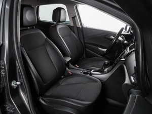 Хетчбэк Opel Astra 2012 года, 749000 рублей, Воронеж