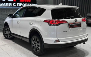 Внедорожник Toyota RAV4 2018 года, 2380000 рублей, Красноярск
