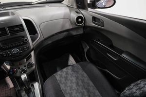 Седан Chevrolet Aveo 2013 года, 569000 рублей, Новокузнецк