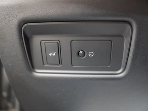 Внедорожник Land Rover Range Rover Sport 2018 года, 4850000 рублей, Красноярск